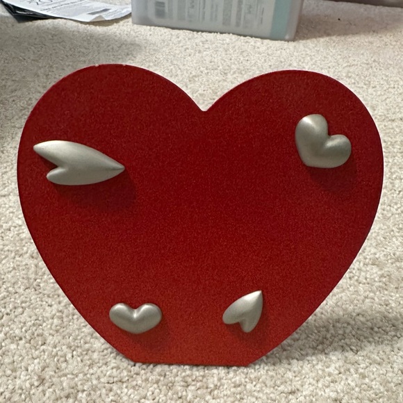 Hallmark Magnetic Heart Frame - Picture 1 of 7